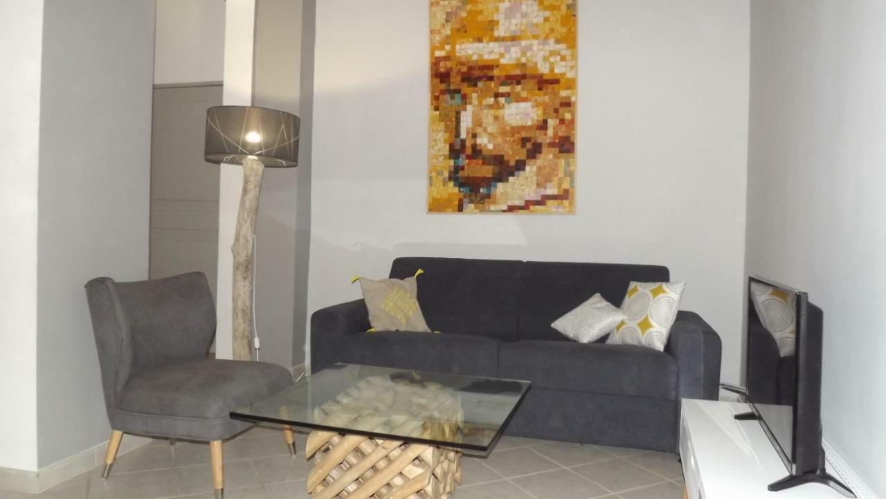 Le Barreme Appartement Arles Buitenkant foto