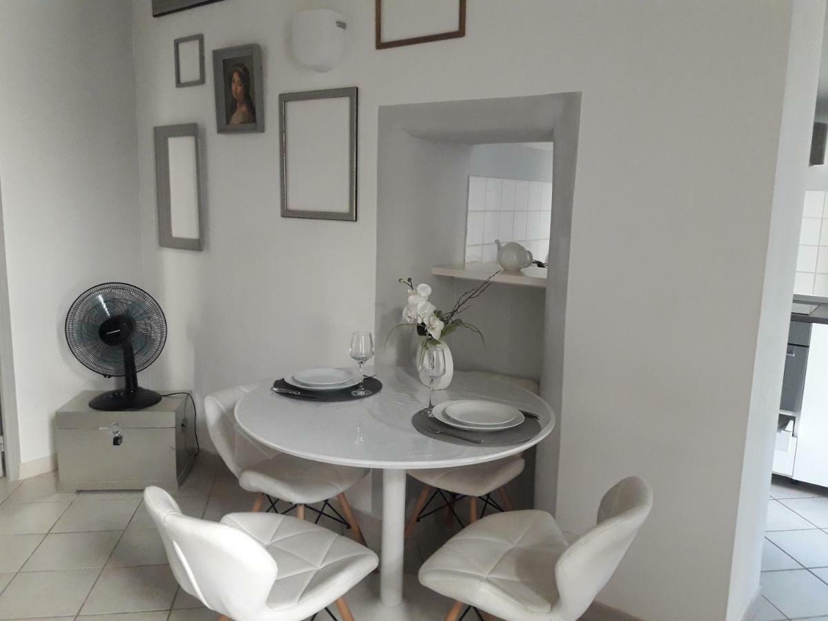 Le Barreme Appartement Arles Buitenkant foto